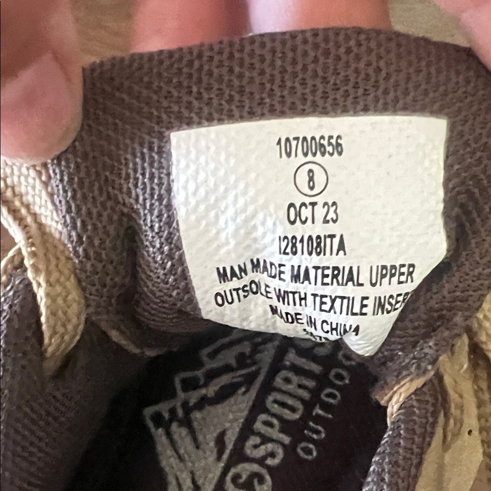 U.S. Sports Outdoor Tan Kids Sneakers Size 8 - Picture 5 of 6